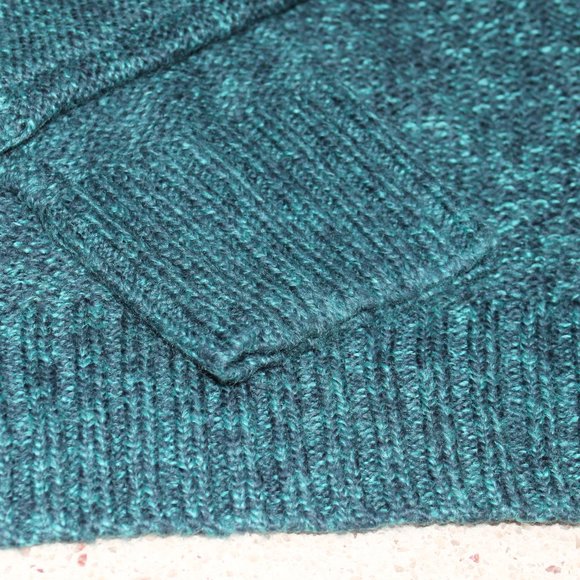 NWT St. John's Bay Knit Blue/Green V-Neck Sweater - Picture 8 of 9